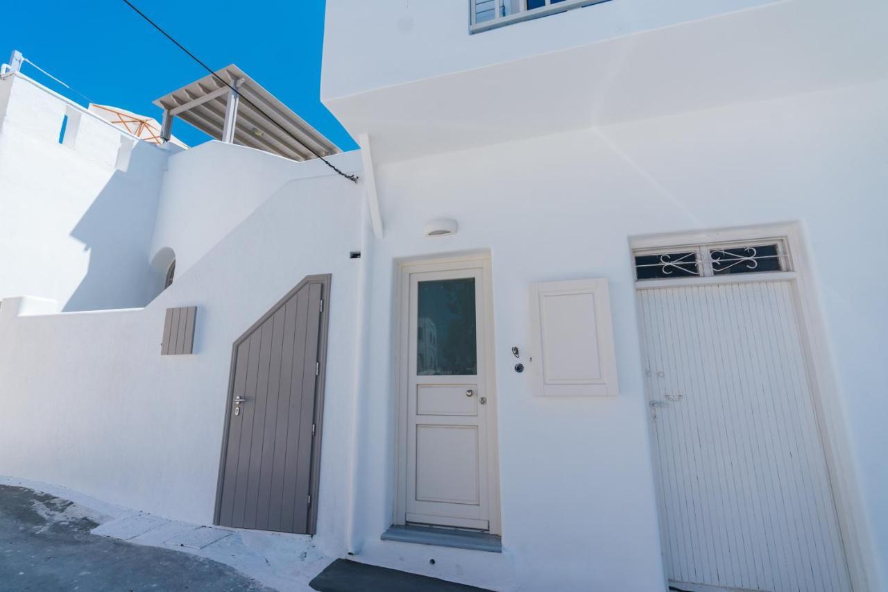 Lux House With Outdoor Jacuzzi And Sea View In Santorini Apartment Emporio  Bagian luar foto