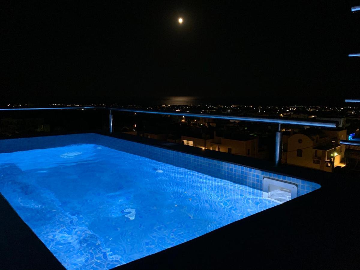 Lux House With Outdoor Jacuzzi And Sea View In Santorini Apartment Emporio  Bagian luar foto